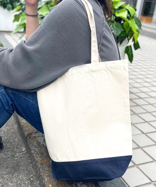 United Athle（ユナイテッドアスレ）の「United Athle/レギュラー キャンバス トートバッグ（トートバッグ・レディース・レッド系その他/ネイビー/ブルー系その他/ブラック/レッド/ブラック系その他/ナチュラル/モカ/オリーブ/パープル系1/ブルー系1/グリーン系1/スモークピンク/スミクロ/インディゴブルー/キャメル/ピンク系1・ONESIZE）」の10枚目の写真