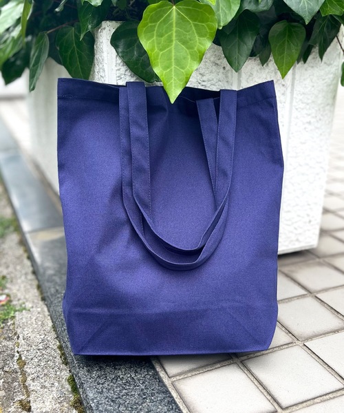 United Athle（ユナイテッドアスレ）の「United Athle/レギュラー キャンバス トートバッグ（トートバッグ・レディース・レッド系その他/ネイビー/ブルー系その他/ブラック/レッド/ブラック系その他/ナチュラル/モカ/オリーブ/パープル系1/ブルー系1/グリーン系1/スモークピンク/スミクロ/インディゴブルー/キャメル/ピンク系1・ONESIZE）」の9枚目の写真