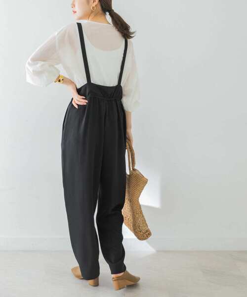 URBAN RESEARCH（アーバンリサーチ）の「ダブルクロスコクーンサロペット（サロペット/オーバーオール・レディース・ブラック/ベージュ・36/38）」の22枚目の写真