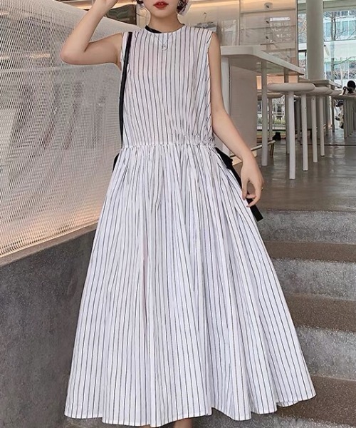 【TOTEME】ストライプマキシワンピース TOTEME 織地 マキシワンピース ストライプ | THE OUTNET (アウト