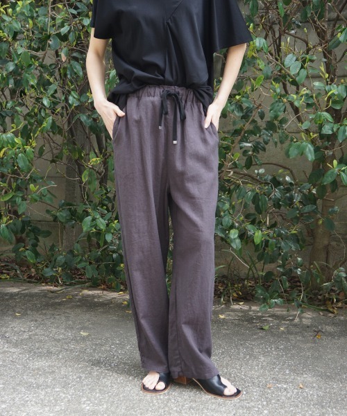 AZUL ENCANTO(アズールエンカント)の「フレンチリネン ストレートパンツ(その他パンツ・レディース・ベージュ/ブラウン/ライトカーキ/ライトブラック・FREE)」の2枚目の写真