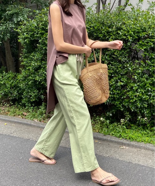 AZUL ENCANTO(アズールエンカント)の「フレンチリネン ストレートパンツ(その他パンツ・レディース・ベージュ/ブラウン/ライトカーキ/ライトブラック・FREE)」の16枚目の写真