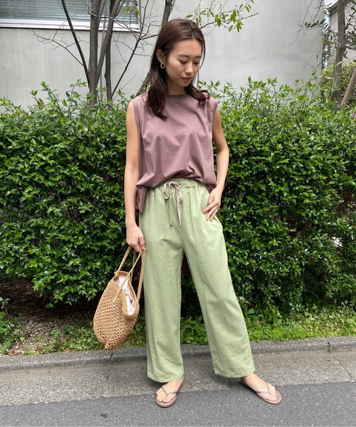 AZUL ENCANTO(アズールエンカント)の「フレンチリネン ストレートパンツ(その他パンツ・レディース・ベージュ/ブラウン/ライトカーキ/ライトブラック・FREE)」の9枚目の写真