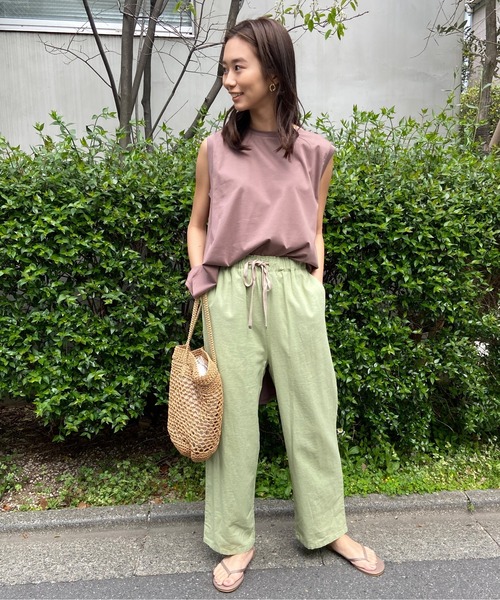 AZUL ENCANTO(アズールエンカント)の「フレンチリネン ストレートパンツ(その他パンツ・レディース・ベージュ/ブラウン/ライトカーキ/ライトブラック・FREE)」の10枚目の写真