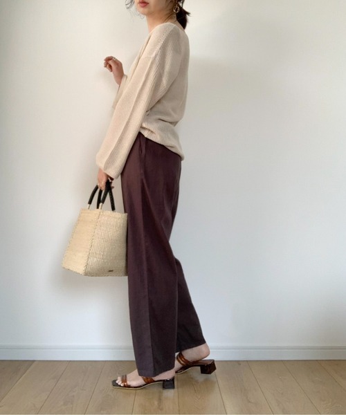AZUL ENCANTO(アズールエンカント)の「フレンチリネン ストレートパンツ(その他パンツ・レディース・ベージュ/ブラウン/ライトカーキ/ライトブラック・FREE)」の17枚目の写真