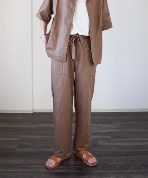 y/m by れぽすけ(イムバイレポスケ)の「リラックスリネンライクパンツ(スラックス・メンズ・チャコールグレー/ブラウン/アイボリー・LARGE/MEDIUM)」の3枚目の写真
