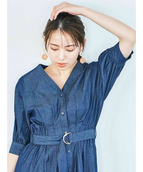 dazzlin（ダズリン）の「ナチュラルペアサークルイヤリング（イヤリング・レディース・アイボリー/ブルー/ブラウン・FREE）」の4枚目の写真