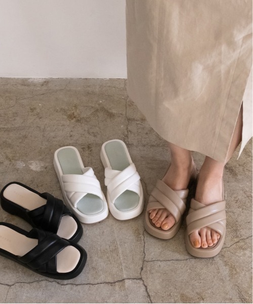 RANDA（ランダ）の「ソフト クロスベルト厚底サンダル（サンダル・レディース・ホワイト/ブラック/グレイッシュベージュ・M/S/LL/L）」の20枚目の写真