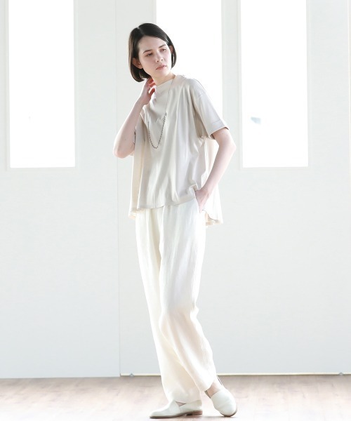 Pao de lo（パオデロ）の「【VOYAGE】スムースカットソー（Tシャツ/カットソー・レディース・ベージュ/ネイビー/ホワイト・9号）」の11枚目の写真