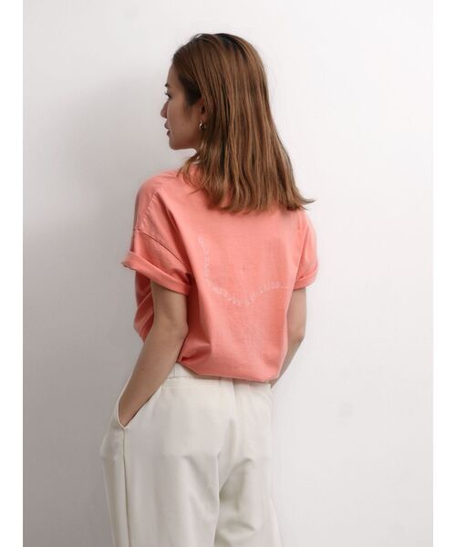 Ungrid（アングリッド）の「エンブロイダリーTee（Tシャツ/カットソー・レディース・ブラック/サーモンピンク/ブルー/オフホワイト・FREE）」の4枚目の写真