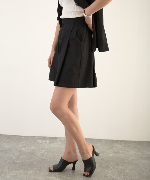 Wefst（ウェスト）の「【Wefst】リネンタッチタックショートパンツ（その他パンツ・レディース・ブラック/ミント/ライトベージュ/グレイッシュベージュ・FREE）」の14枚目の写真