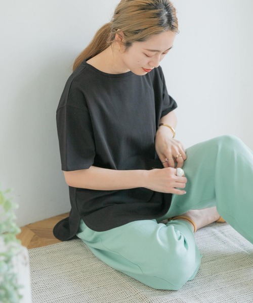 ITEMS URBANRESEARCH（アイテムズ アーバンリサーチ）の「シャツテールビッグTシャツ（Tシャツ/カットソー・レディース・オフホワイト/ブラウン/ブラック/ミント・FREE）」の3枚目の写真