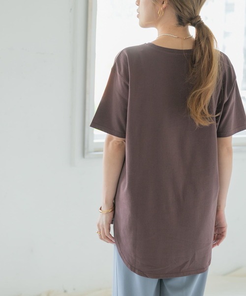 ITEMS URBANRESEARCH（アイテムズ アーバンリサーチ）の「シャツテールビッグTシャツ（Tシャツ/カットソー・レディース・オフホワイト/ブラウン/ブラック/ミント・FREE）」の15枚目の写真