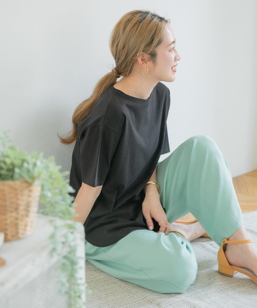 ITEMS URBANRESEARCH（アイテムズ アーバンリサーチ）の「シャツテールビッグTシャツ（Tシャツ/カットソー・レディース・オフホワイト/ブラウン/ブラック/ミント・FREE）」の20枚目の写真