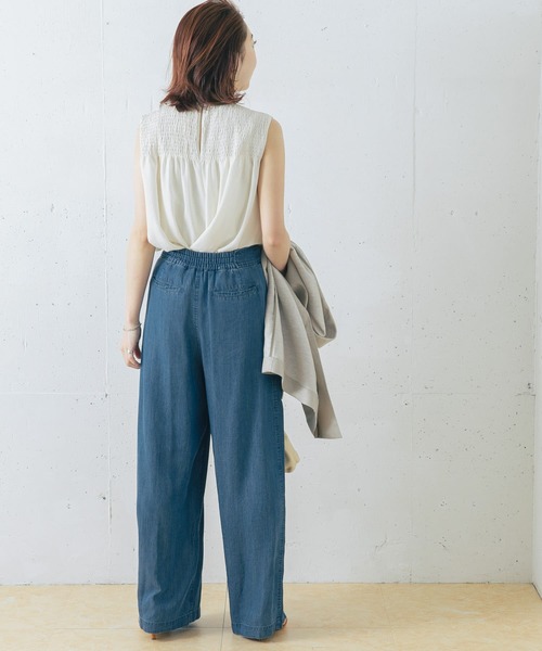 URBAN RESEARCH ROSSO WOMEN（アーバンリサーチ　ロッソ）の「シャーリングチュニックブラウス（シャツ/ブラウス・レディース・オフホワイト/モカ/ブルー系その他・FREE）」の6枚目の写真