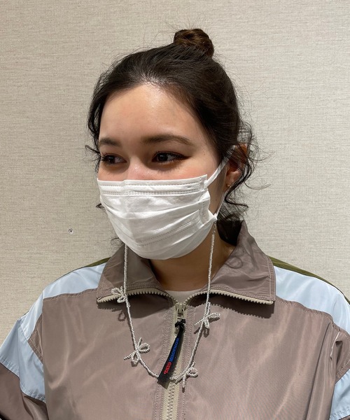 Bonjour Girl（ボンジュールガール）の「Casselini/ ビーズモチーフネックレスマスクチェーン（ネックレス・レディース・ホワイト・FREE）」の3枚目の写真