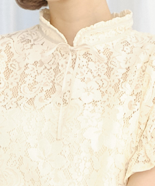 TITTY&CO.（ティティーアンドコー）の「バイカラーリボンレースブラウス（シャツ/ブラウス・レディース・ライトブルー/ベージュ/オフホワイト・FREE）」の8枚目の写真