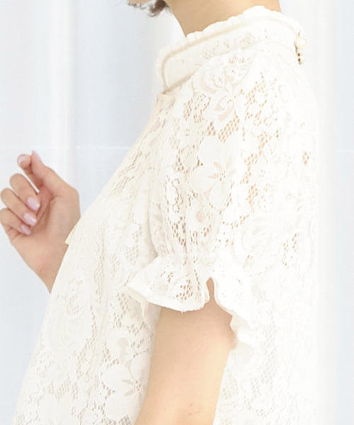 TITTY&CO.（ティティーアンドコー）の「バイカラーリボンレースブラウス（シャツ/ブラウス・レディース・ライトブルー/ベージュ/オフホワイト・FREE）」の10枚目の写真