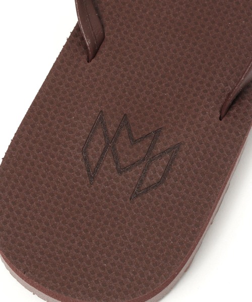 A part by（アパートバイ）の「Malvados/トングサンダル　922759（サンダル・レディース・ブラウン/オフホワイト/ベージュ系その他・MEDIUM/LARGE）」の11枚目の写真