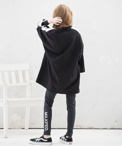 MILKFED.(ミルクフェド)の「SHOULDER LINE TOP(Tシャツ/カットソー・レディース・ホワイト/ブラック/ライトグリーン・ONE SIZE)」の22枚目の写真