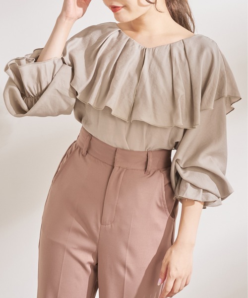 OLIVE des OLIVE（オリーブデオリーブ）の「ケープカラーバックリボンブラウス（シャツ/ブラウス・レディース・ブラック/ベージュ/オフホワイト・FREE）」の3枚目の写真