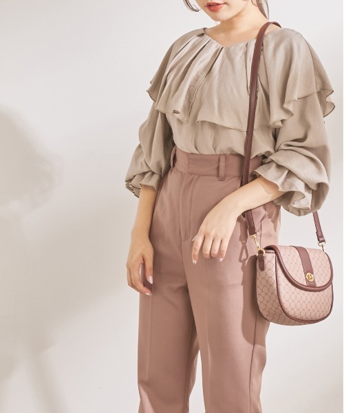 OLIVE des OLIVE（オリーブデオリーブ）の「ケープカラーバックリボンブラウス（シャツ/ブラウス・レディース・ブラック/ベージュ/オフホワイト・FREE）」の18枚目の写真