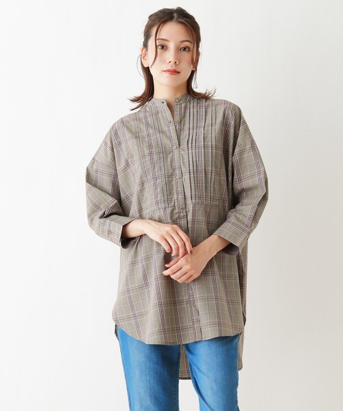 SHOO・LA・RUE(シューラルー)の「◆ピンタックバックリボンシャツ(シャツ/ブラウス・レディース・ライトベージュ/ブラウン系2/ダークグリーン/ブラウン系・03/04/02)」の3枚目の写真