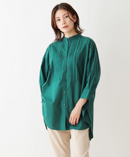 SHOO・LA・RUE(シューラルー)の「◆ピンタックバックリボンシャツ(シャツ/ブラウス・レディース・ライトベージュ/ブラウン系2/ダークグリーン/ブラウン系・03/04/02)」の1枚目の写真