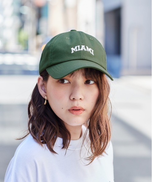 cepo（セポ）の「カレッジロゴベースボールＣＡＰ（キャップ・レディース・ブラック/ベージュ/グリーン・FREE）」の11枚目の写真