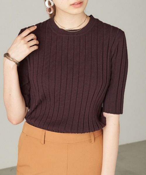 Chaco closet（チャコ クローゼット）の「針抜きレーヨンリブ編み5分袖クルーネックニット（ニット/セーター・レディース・ベージュ/ブラック/グレー/ブラウン・FREE）」の3枚目の写真