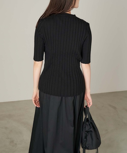 Chaco closet（チャコ クローゼット）の「針抜きレーヨンリブ編み5分袖クルーネックニット（ニット/セーター・レディース・ベージュ/ブラック/グレー/ブラウン・FREE）」の19枚目の写真