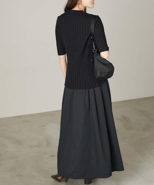 Chaco closet（チャコ クローゼット）の「針抜きレーヨンリブ編み5分袖クルーネックニット（ニット/セーター・レディース・ベージュ/ブラック/グレー/ブラウン・FREE）」の5枚目の写真