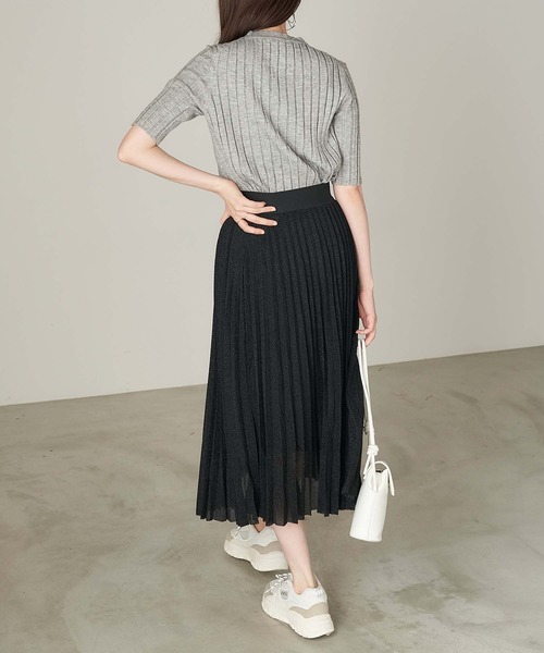 Chaco closet（チャコ クローゼット）の「針抜きレーヨンリブ編み5分袖クルーネックニット（ニット/セーター・レディース・ベージュ/ブラック/グレー/ブラウン・FREE）」の9枚目の写真