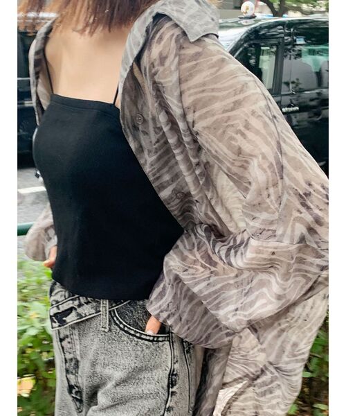 EMODA(エモダ)の「ミニマルボックスキャミ(キャミソール・レディース・ホワイト/ブラック・FREE)」の1枚目の写真