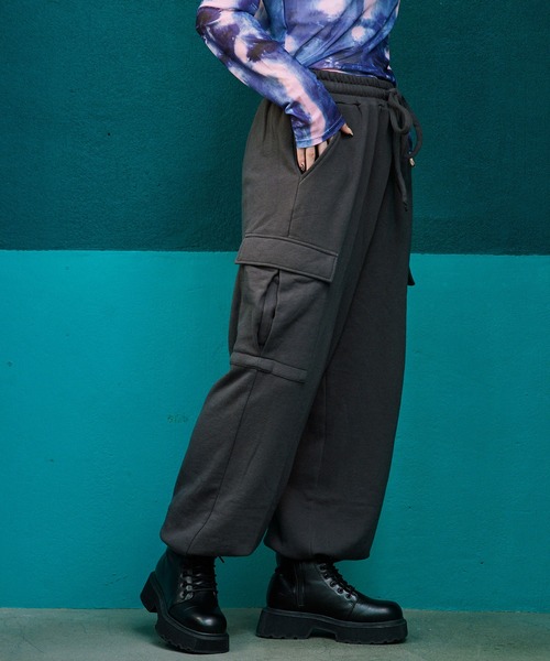byYOUANCE(バイユアンス)の「カーゴイージースウェットパンツ(スウェットパンツ・レディース・オートミール/杢グレー/スミクロ・FREE)」の7枚目の写真