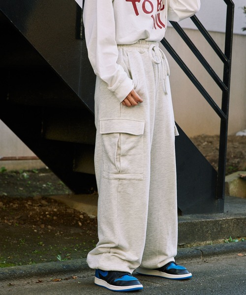 byYOUANCE（バイユアンス）の「カーゴイージースウェットパンツ
