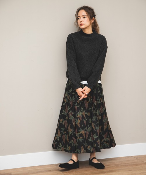 niko and...(ニコアンド)の「アソートフラワーフレアスカート(スカート・レディース・ブラック/グリーン/グレー・MEDIUM/LARGE)」の19枚目の写真