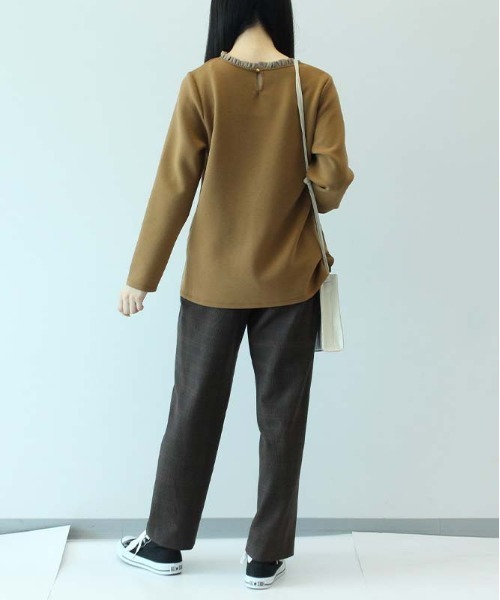 MB mint breeze(エムビーミントブリーズ)の「【M~5L大きいサイズ 】衿フリルレース使い カットソー(Tシャツ/カットソー・レディース・ベージュ/チャコールグレー/ブラウン・3L/M/L/LL/4L/5L)」の11枚目の写真