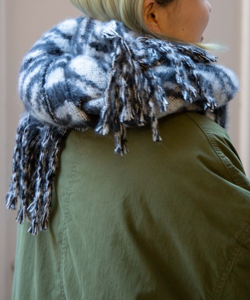 WEGO(ウィゴー)の「WEGO/ワイドフリンジストール(マフラー・レディース・ブラック/ベージュ/オフホワイト/ライム/オレンジ/ライトブラウン/その他1/その他2/その他3・FREE)」の18枚目の写真