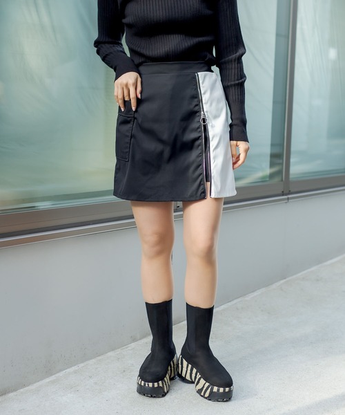 RASVOA(ラスボア)の「モノトーンミニスカート(スカート・レディース・ブラック・FREE)」の2枚目の写真