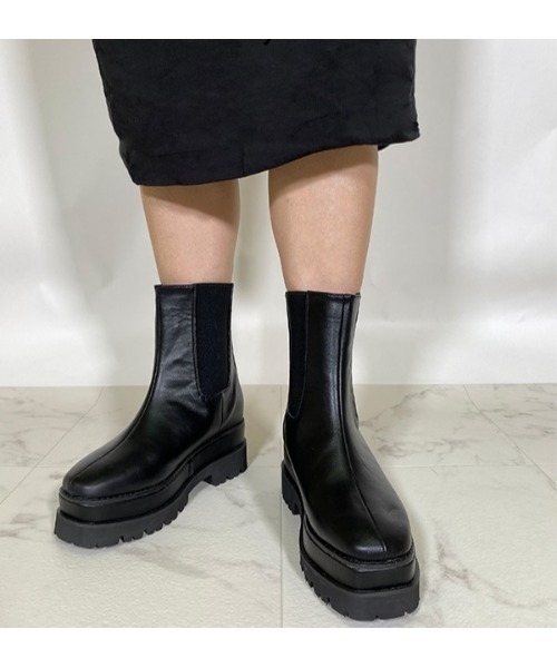 DULCIS REGALO（ドルキス レガロ）の「DulcisRegalo(ドルキスレガロ)二段底サイドゴアショートブーツ（ブーツ・レディース・ブラック・LL/M/L/S）」の11枚目の写真