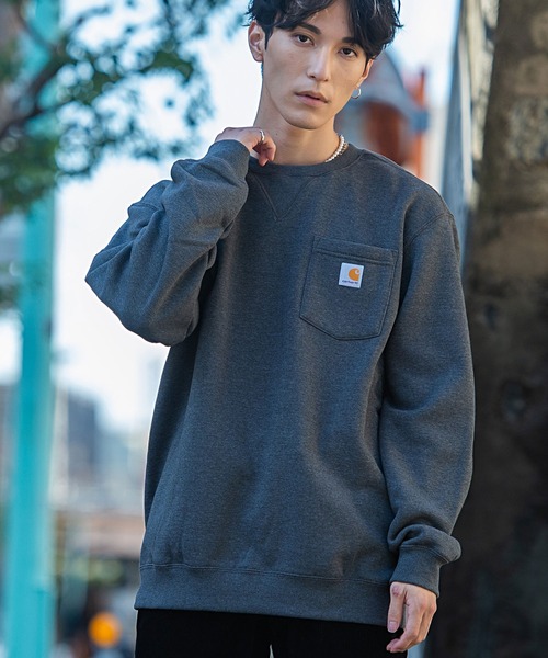 Carhartt(カーハート)の「『Carhartt/カーハート』Loose Fit Midweight Crewneck Pocket Sweatshirt ルーズフィットポケットスウェットトレーナー(スウェット・メンズ・ブラック/ネイビー/チャコール・L/M/XL/S)」の1枚目の写真