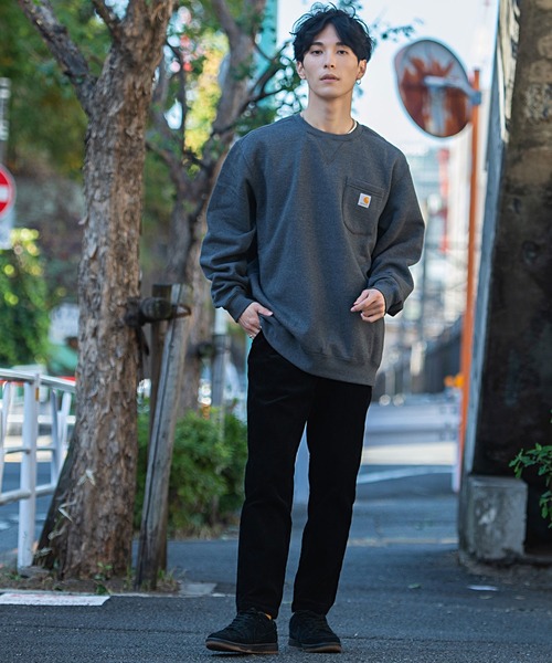 Carhartt(カーハート)の「『Carhartt/カーハート』Loose Fit Midweight Crewneck Pocket Sweatshirt ルーズフィットポケットスウェットトレーナー(スウェット・メンズ・ブラック/ネイビー/チャコール・L/M/XL/S)」の13枚目の写真