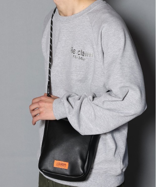 【新品未使用】♦️ワンショルダー オールオーバープリント クロップトップ♦️ 新品未使用】♦️ワンショルダー オールオーバープリント クロップ