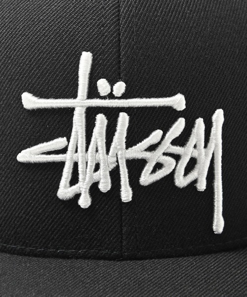 STUSSY（ステューシー）の「STUSSY (ステューシー)  BASIC STOCK SNAPBACK CAP（キャップ・メンズ・ブラック・FREE）」の2枚目の写真