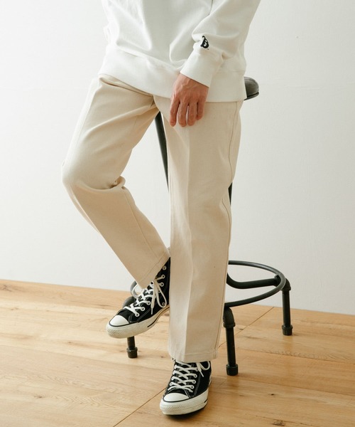 ITEMS URBANRESEARCH（アイテムズ アーバンリサーチ）の「ヘビーオンスデニム センタープレスパンツ（デニムパンツ・メンズ・オフホワイト/ブラック/グレー・MEDIUM/LARGE）」の4枚目の写真