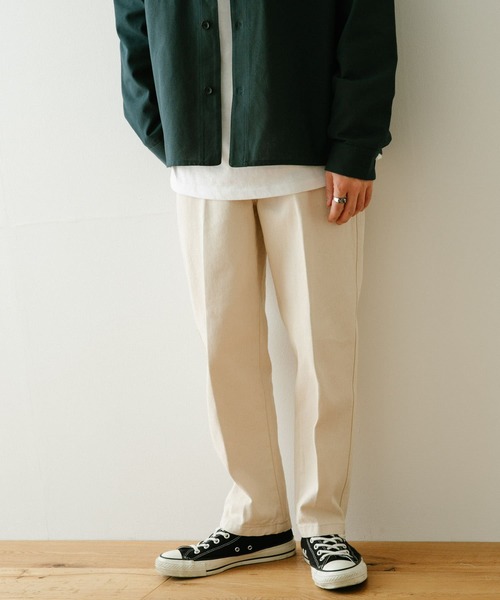 ITEMS URBANRESEARCH（アイテムズ アーバンリサーチ）の「ヘビーオンスデニム センタープレスパンツ（デニムパンツ・メンズ・オフホワイト/ブラック/グレー・MEDIUM/LARGE）」の9枚目の写真