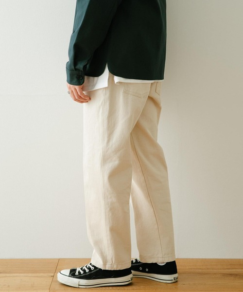 ITEMS URBANRESEARCH（アイテムズ アーバンリサーチ）の「ヘビーオンスデニム センタープレスパンツ（デニムパンツ・メンズ・オフホワイト/ブラック/グレー・MEDIUM/LARGE）」の19枚目の写真