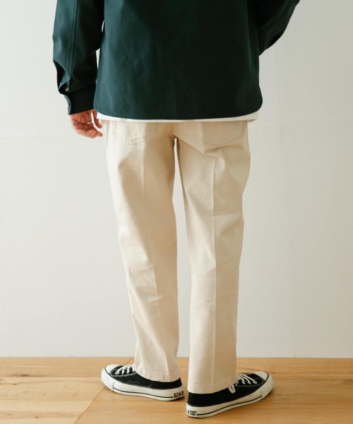 ITEMS URBANRESEARCH（アイテムズ アーバンリサーチ）の「ヘビーオンスデニム センタープレスパンツ（デニムパンツ・メンズ・オフホワイト/ブラック/グレー・MEDIUM/LARGE）」の12枚目の写真