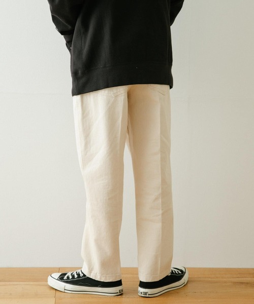 ITEMS URBANRESEARCH（アイテムズ アーバンリサーチ）の「ヘビーオンスデニム センタープレスパンツ（デニムパンツ・メンズ・オフホワイト/ブラック/グレー・MEDIUM/LARGE）」の7枚目の写真